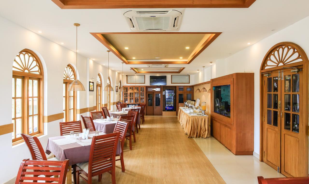 Sea View Resort-& Spa Cherai Cherai Beach Exterior photo